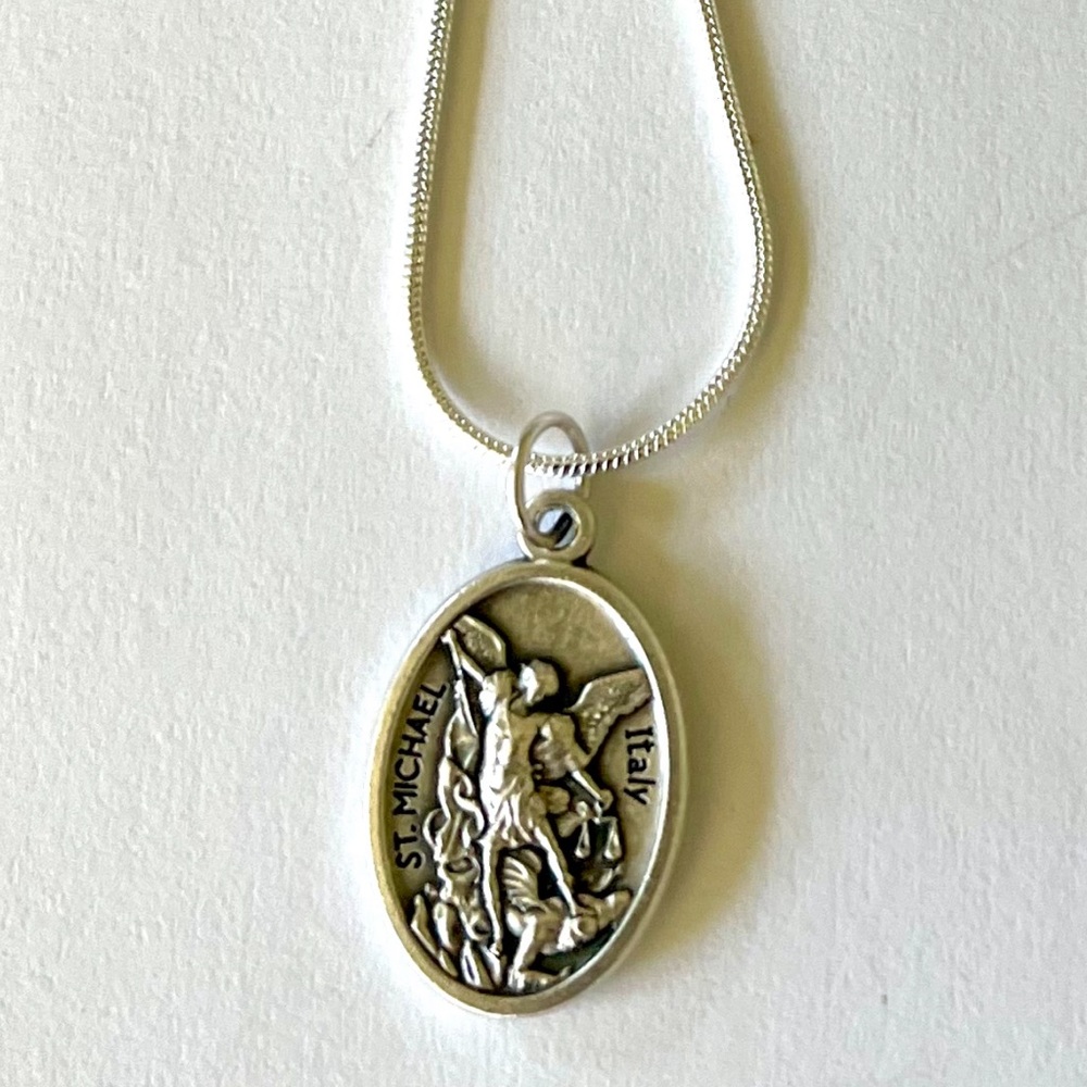 St Michael Angel necklace 18 inch Sterling Silver plated chain  FREE PRAYER CARD